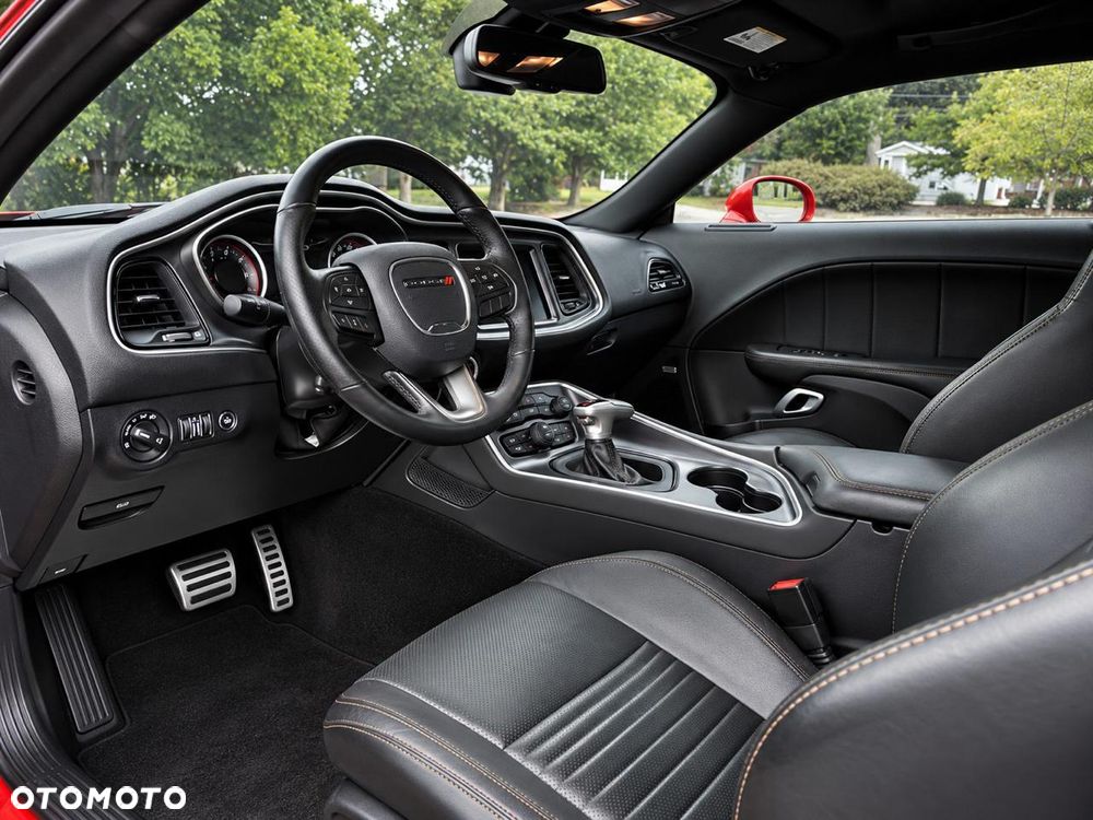 Dodge Challenger 5.7 R/T Shaker - 16