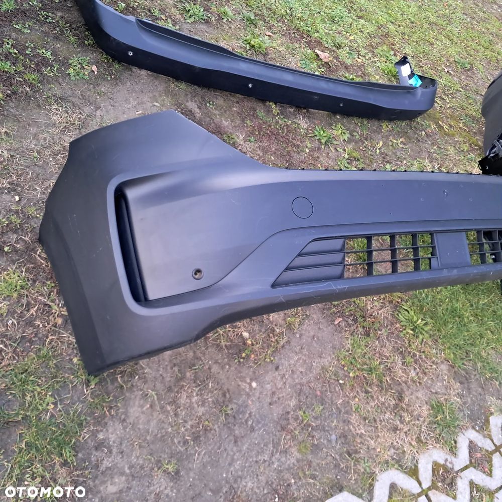 Zderzak przód przedni lub tył tylny nowy VW Transporter T7 lift Ford Tourneo Custom 2024> nowy oryginał 4xpdc - 2