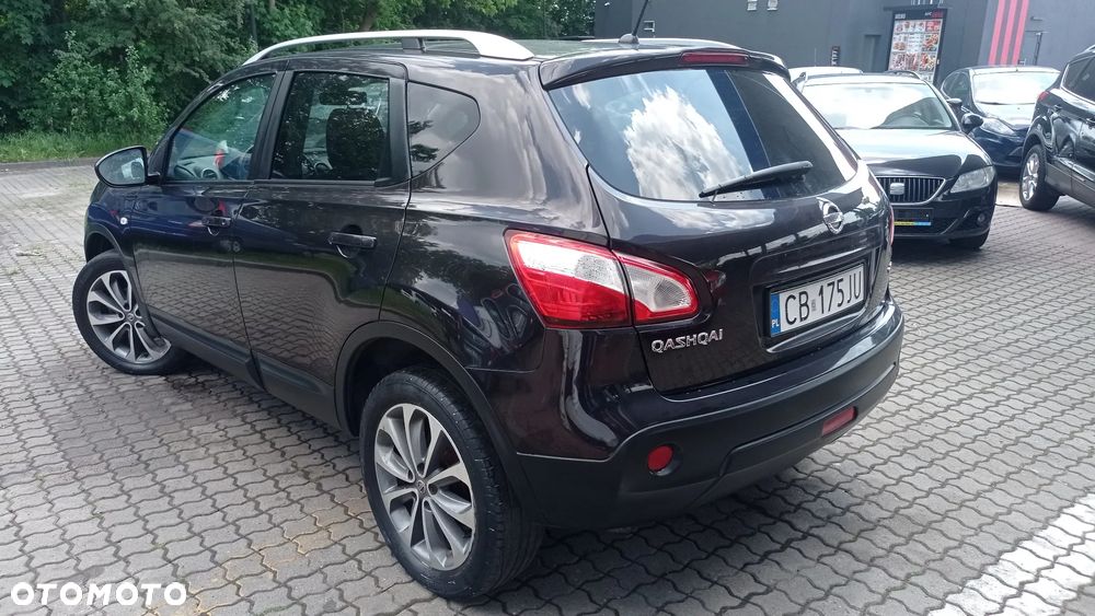 Nissan Qashqai 2.0 dCi DPF tekna - 13