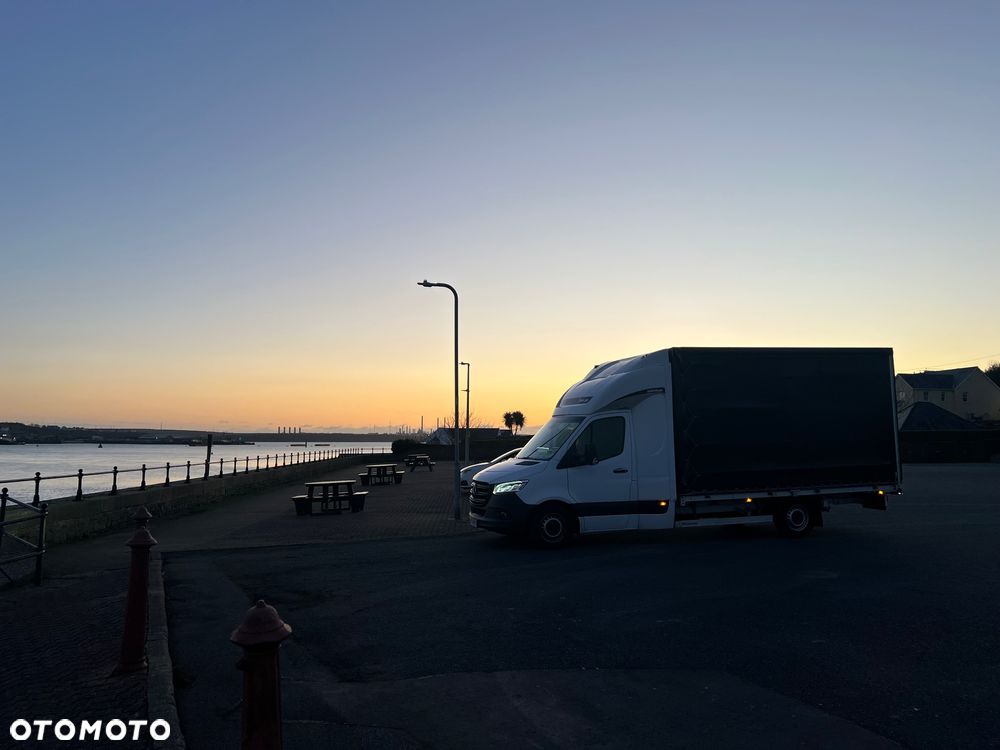 Mercedes-Benz Sprinter - 16