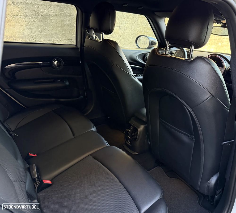MINI Clubman Cooper D Premium Essential Auto - 23
