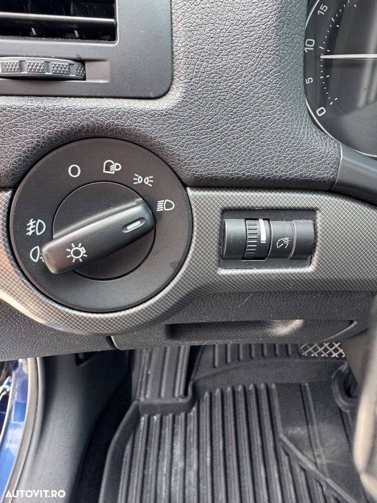 Skoda Octavia - 14