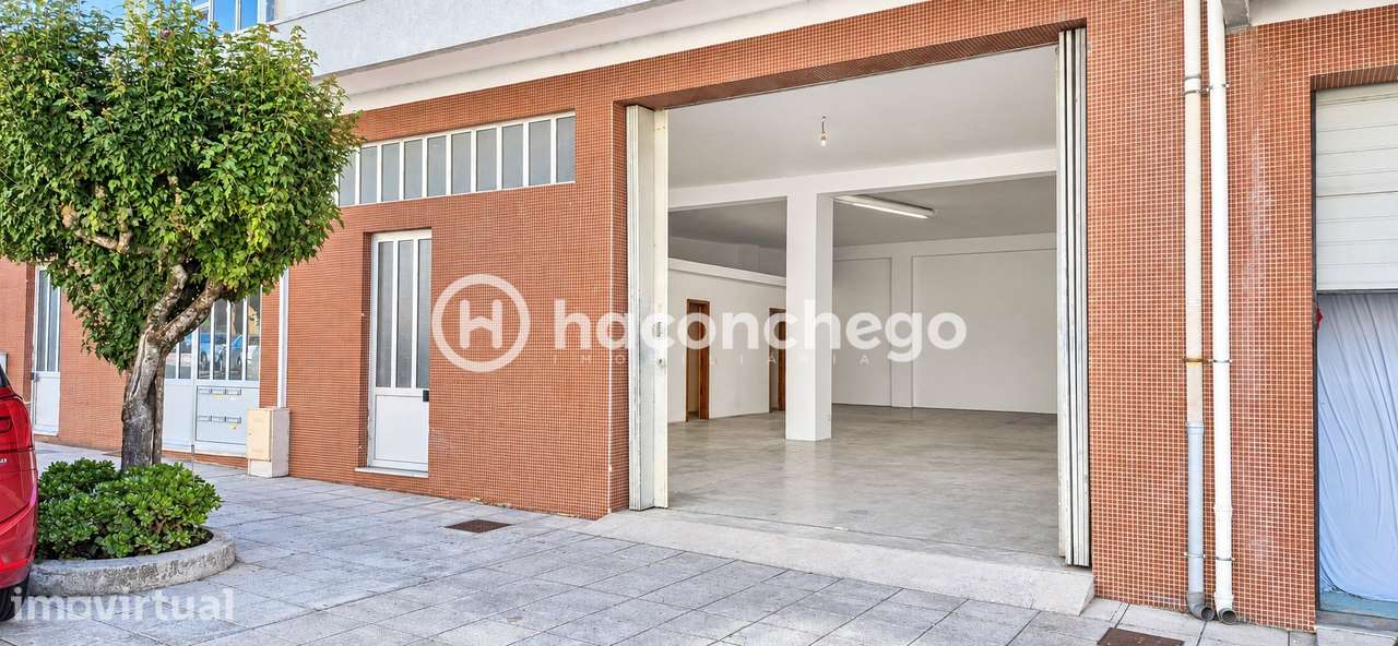 Armazém no centro da cidade de Barcelos - Grande imagem: 5/17