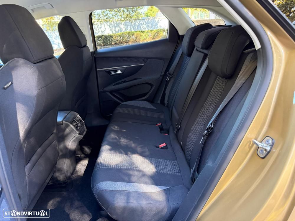 Peugeot 3008 1.6 BlueHDi Allure EAT6 J18 - 21