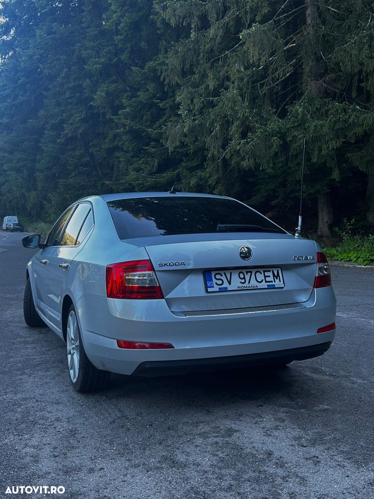 Skoda Octavia 2.0 TDI STYLE - 3