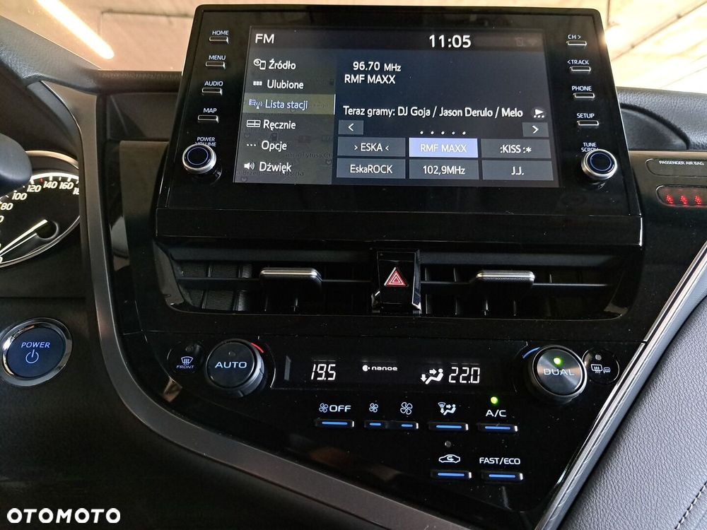 Toyota Camry 2.5 Hybrid Prestige CVT - 22