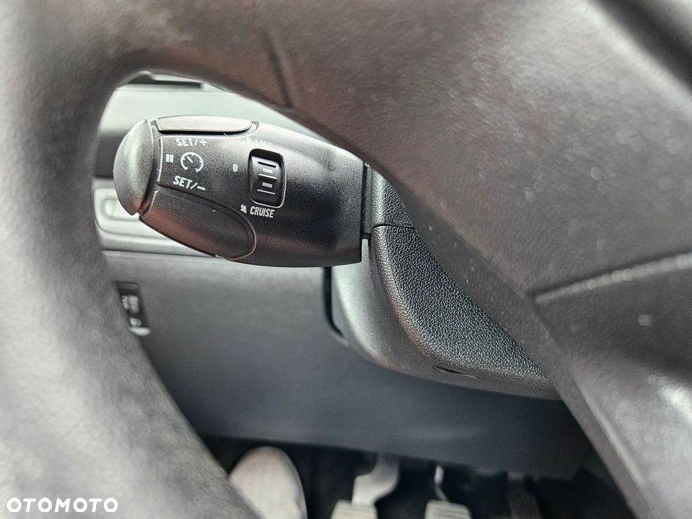 Peugeot 208 95 VTI Allure - 18