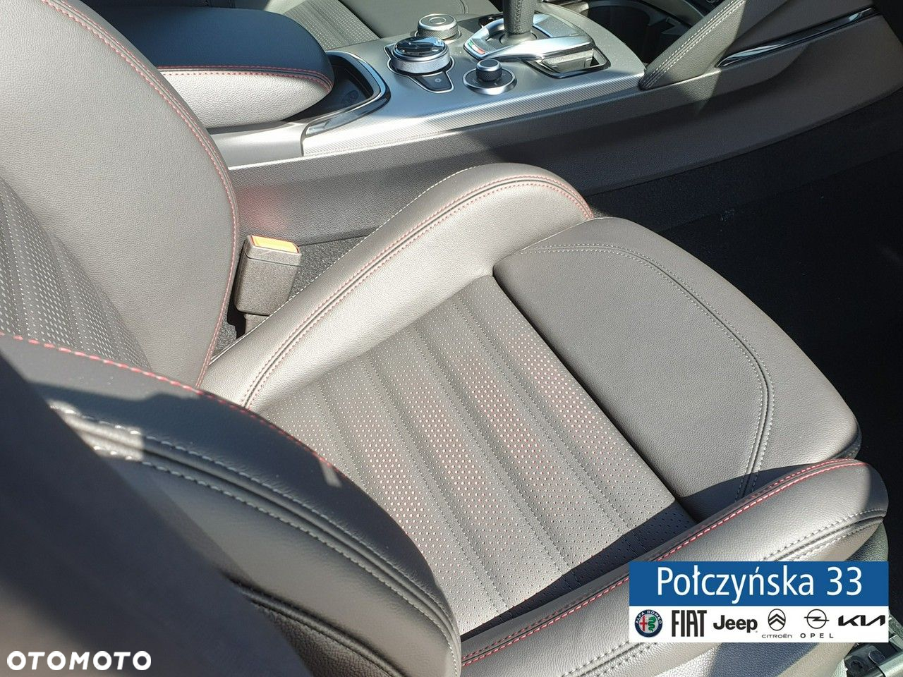 Alfa Romeo Stelvio - 18