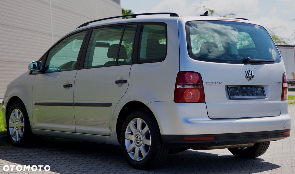 Volkswagen Touran 1.9 TDI DPF Blue Motion Trendline - 8