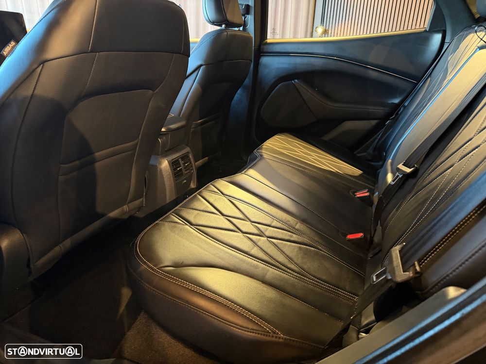 Ford Mustang Mach-E Premium - 29