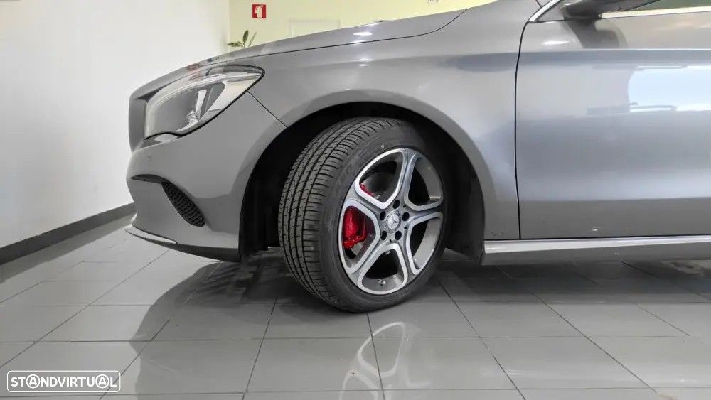 Mercedes-Benz CLA 200 - 11