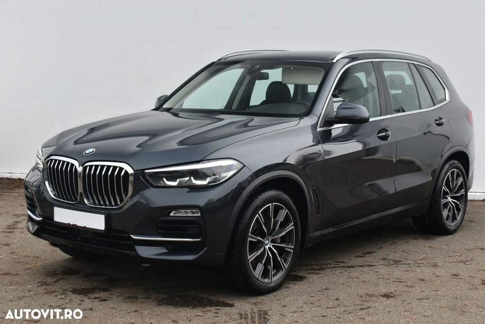 BMW X5 xDrive45e - 1