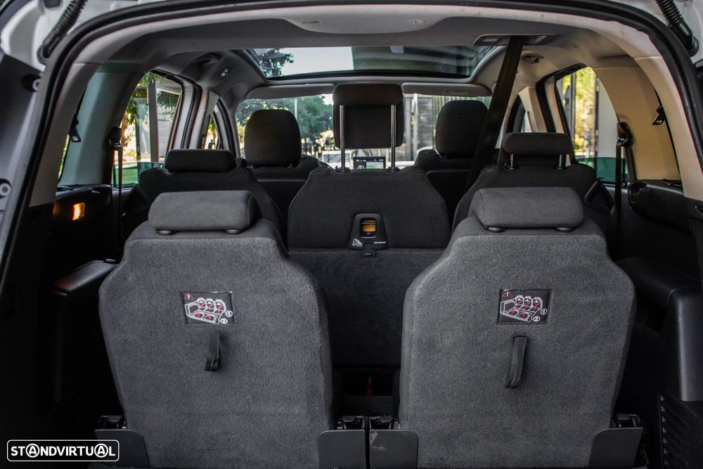 Peugeot 5008 HDI 115 Allure - 27