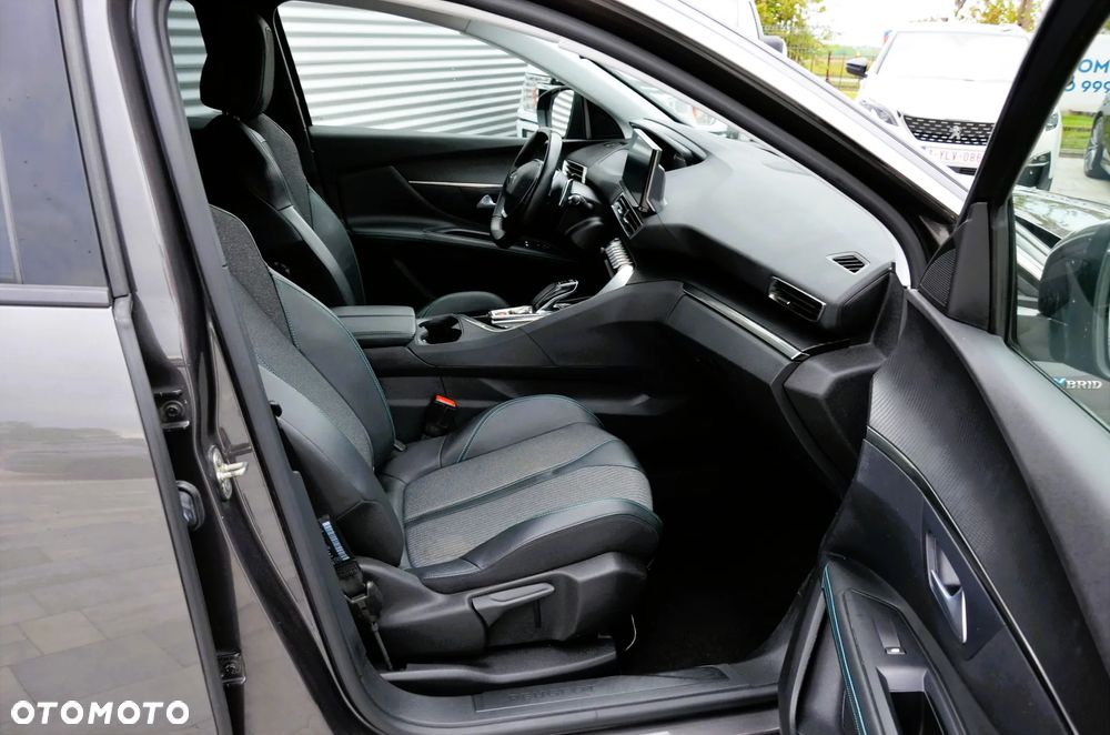 Peugeot 3008 1.6 PureTech Hybrid PHEV Allure S&S EAT8 - 14