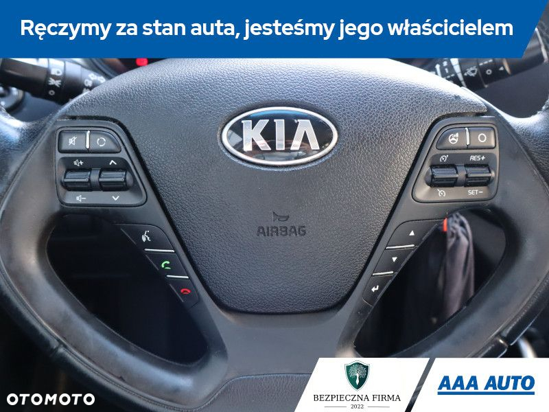 Kia Ceed - 16