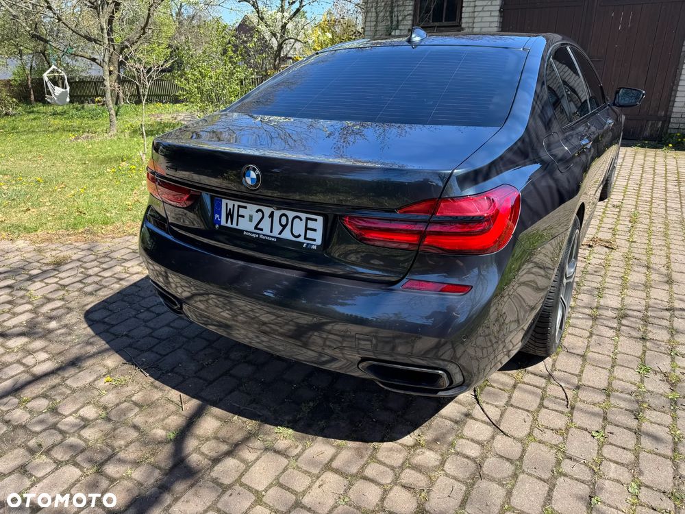 BMW Seria 7 750i xDrive - 3