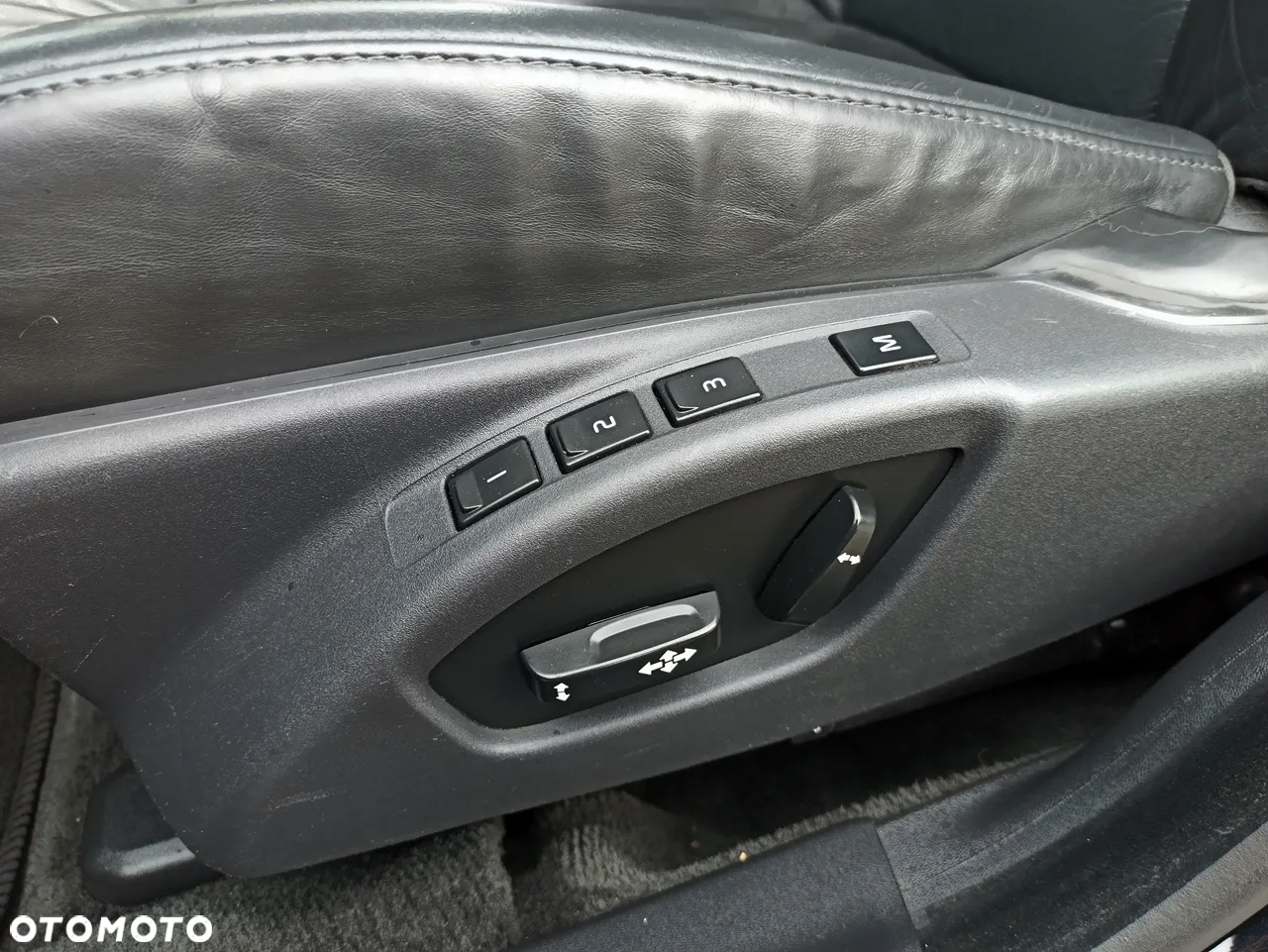 Volvo V70 D4 Geartronic Summum - 30