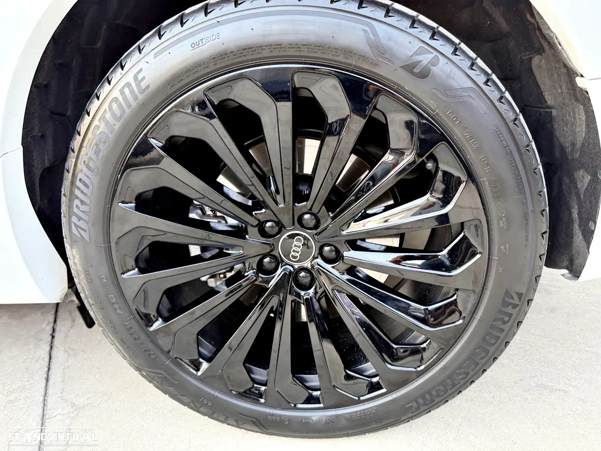 Audi Q8 e-Tron 50 quattro S line - 50