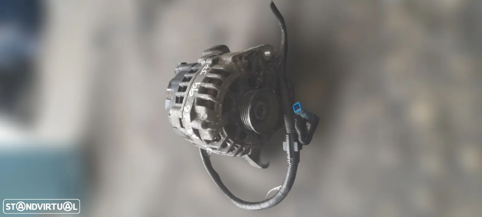 Alternador Audi A4 1.6i de 1999 - 1