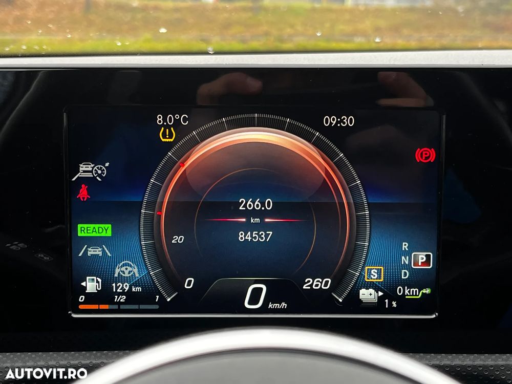 Mercedes-Benz A 250 e 8G-DCT - 12