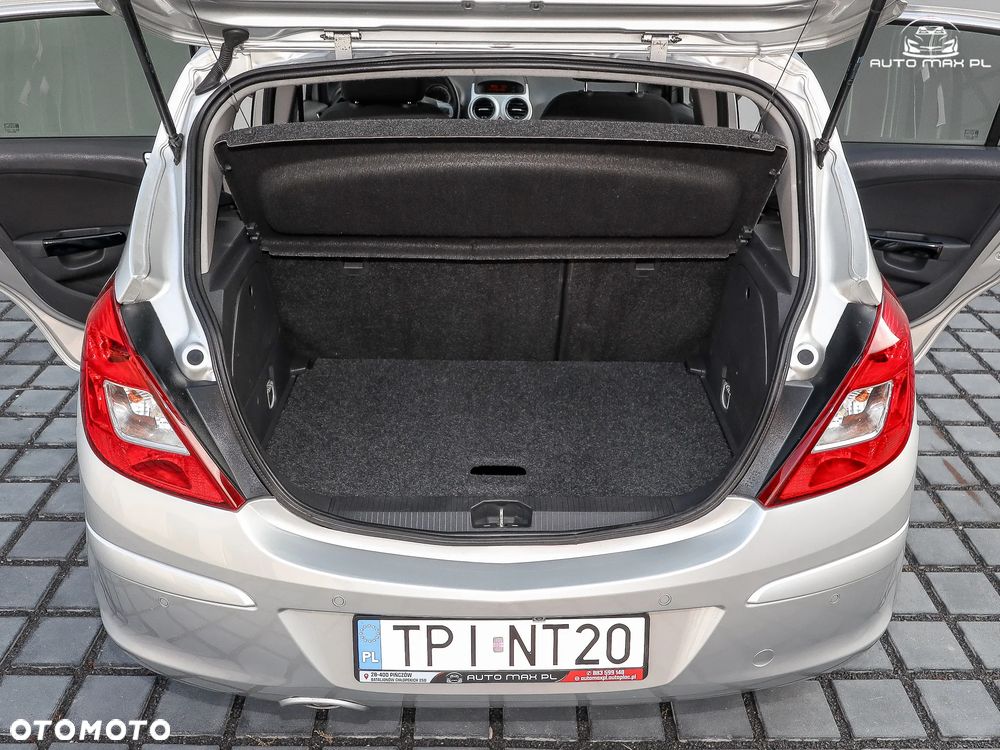 Opel Corsa 1.4 16V Satellite - 29