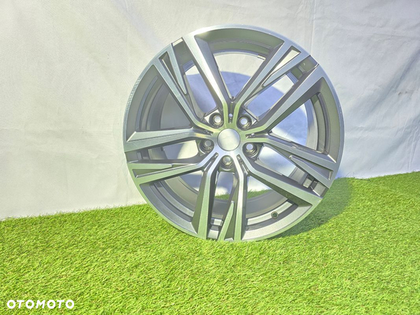 FELGA BMW 4 i4 G26 8,5x18 ET36 5x112 6896768 5A1E212