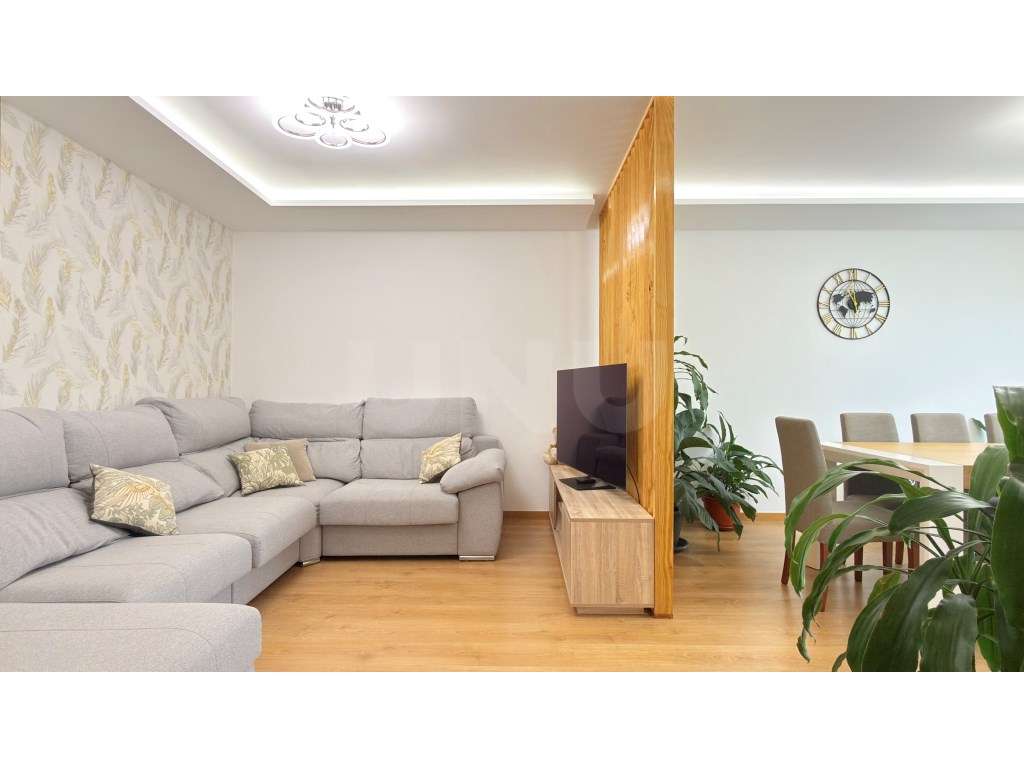 Apartamento T2 com garagem, para venda, Varandas de Arenes, Torres ... - Grande imagem: 4/34