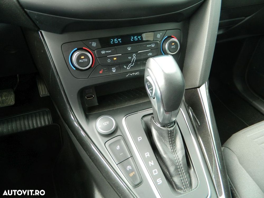Ford Focus 2.0 TDCi Powershift Titanium - 7