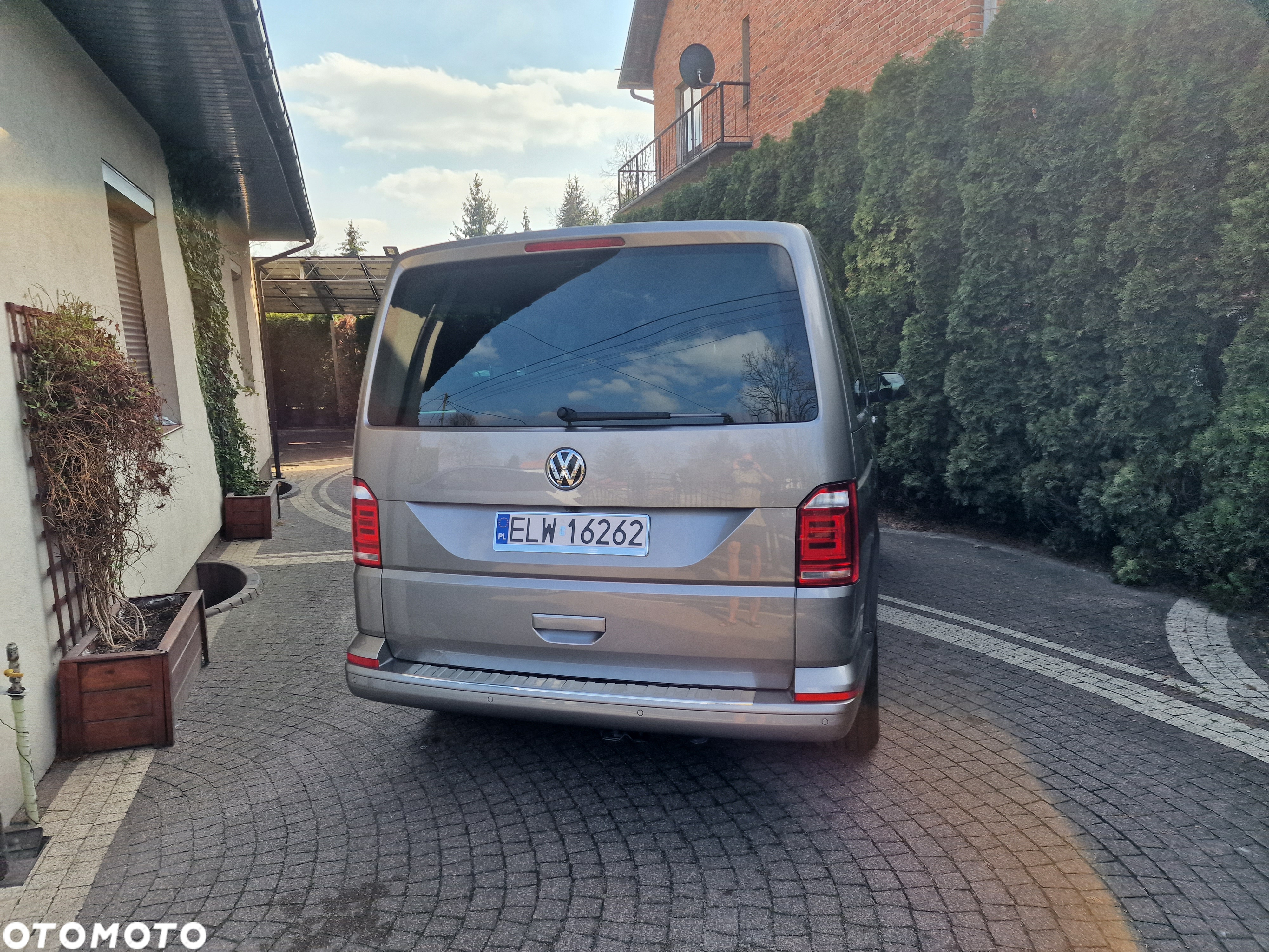 Volkswagen Multivan 2.0 TDI L1 Comfortline - 6