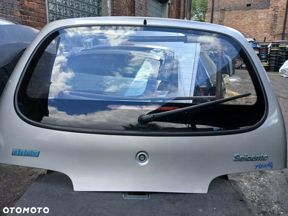 Fiat Seicento klapa bagażnika kod lakieru 647 - 1