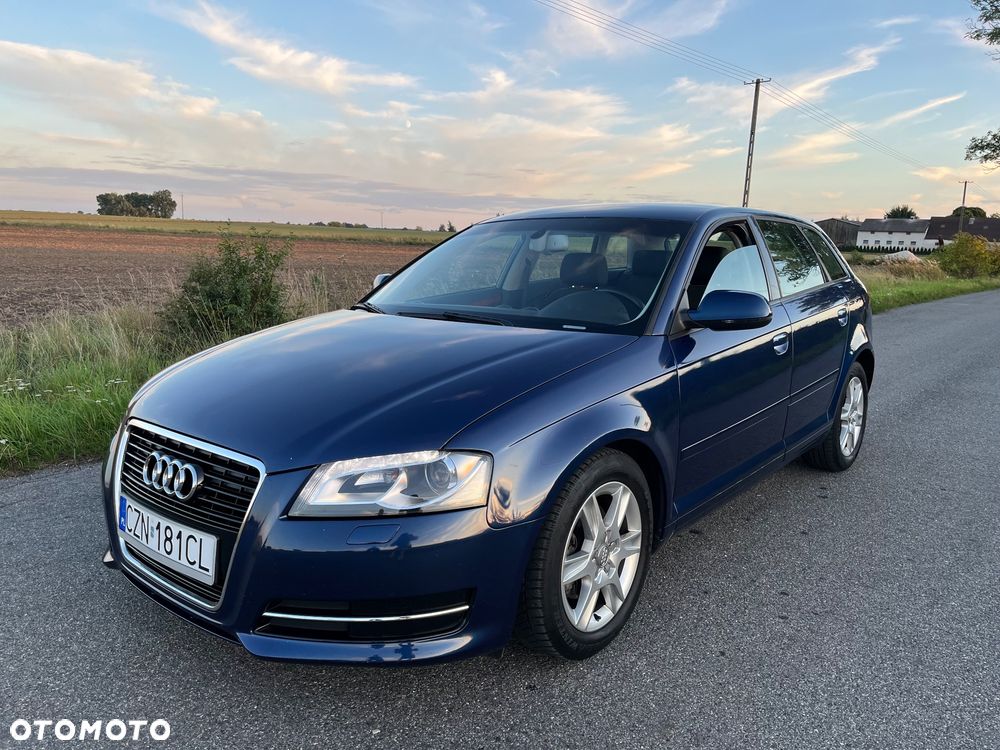 Audi A3 Sportback 2.0 TDI DPF Ambiente - 2