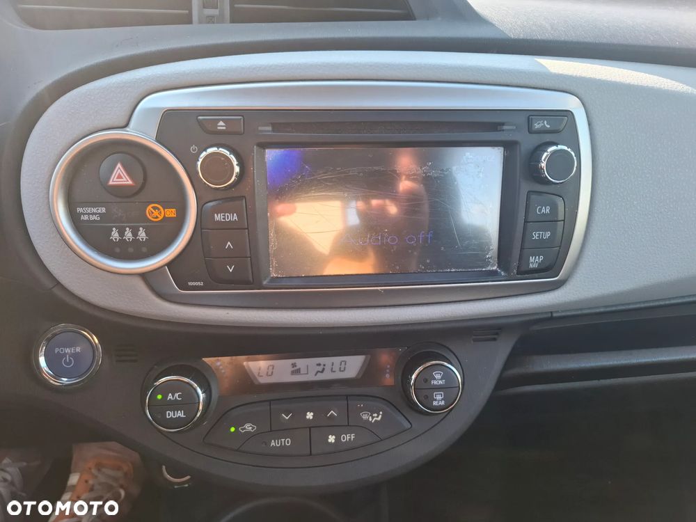 Toyota Yaris 1.5 VVT-i Comfort - 15