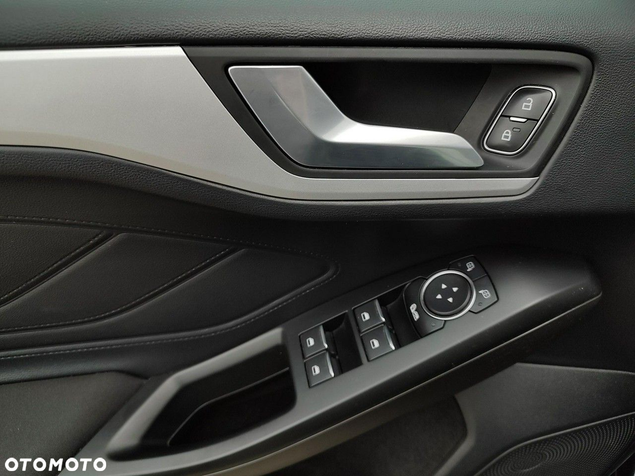 Ford Focus - 16