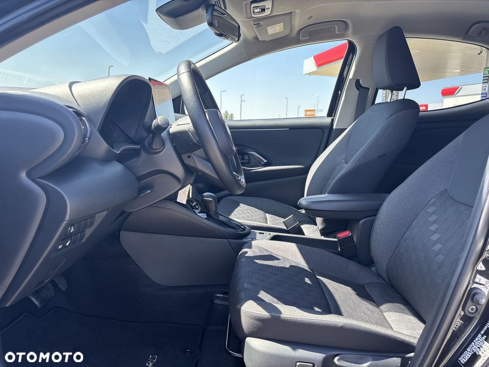 Toyota Yaris Hybrid 1.5 Style - 11