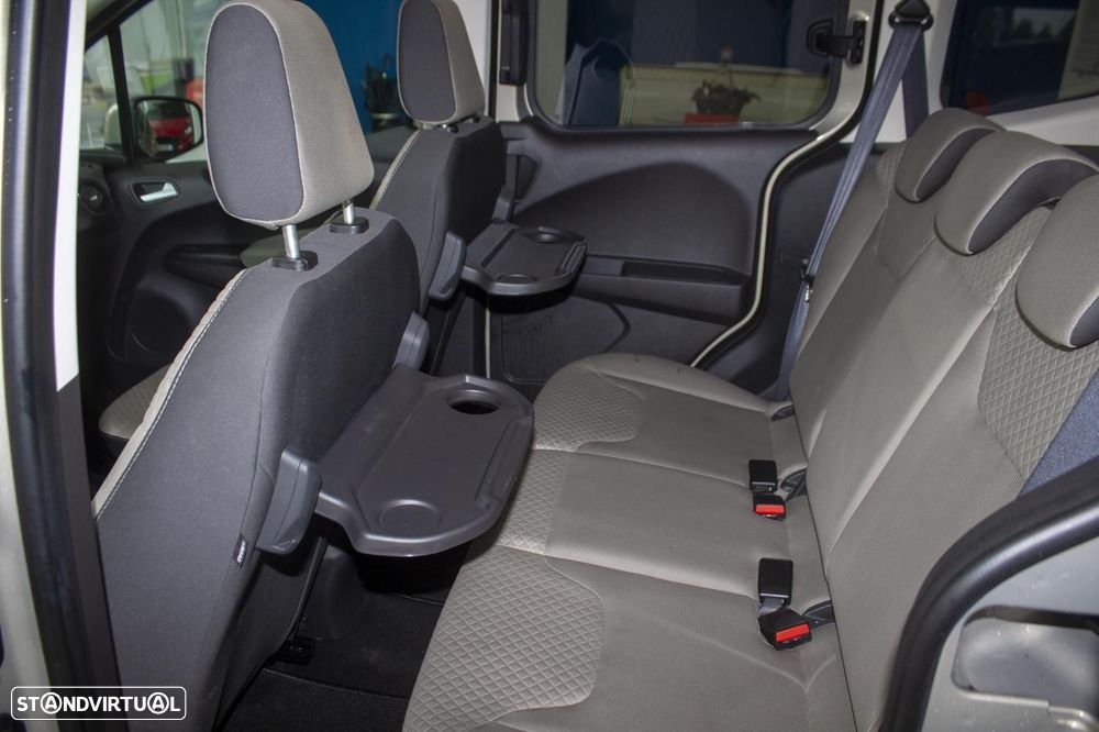 Ford Tourneo Courier 1.0 EcoBoost Titanium - 13