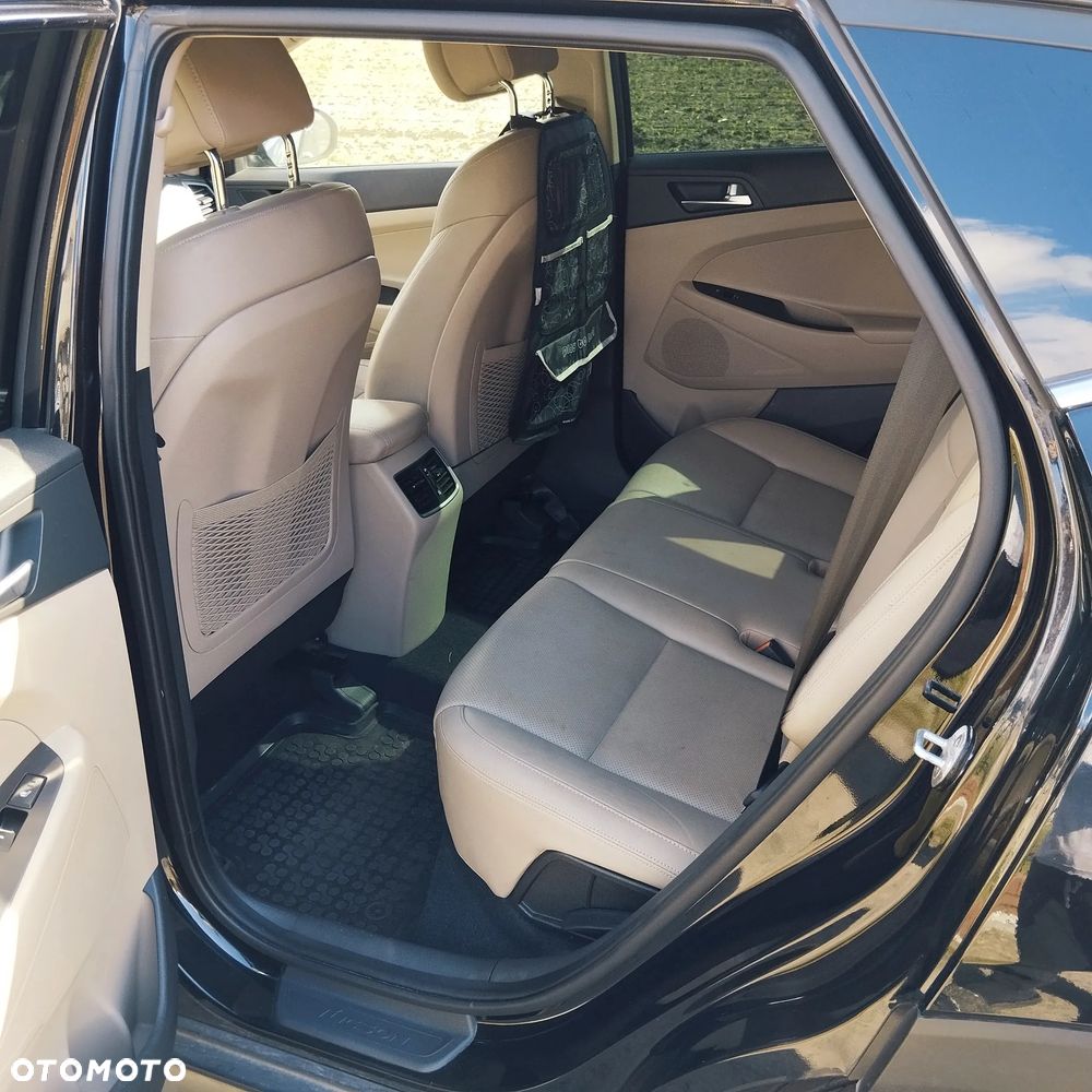 Hyundai Tucson 2.0 CRDI Premium 4WD - 16