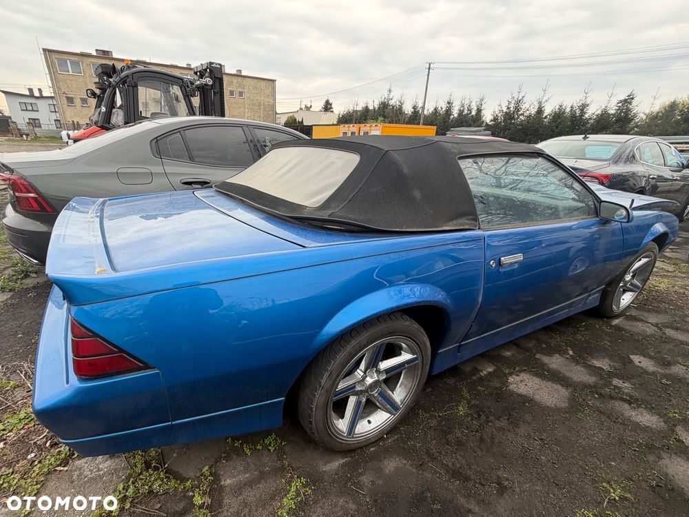 Chevrolet Camaro 5.0 IROC - 2