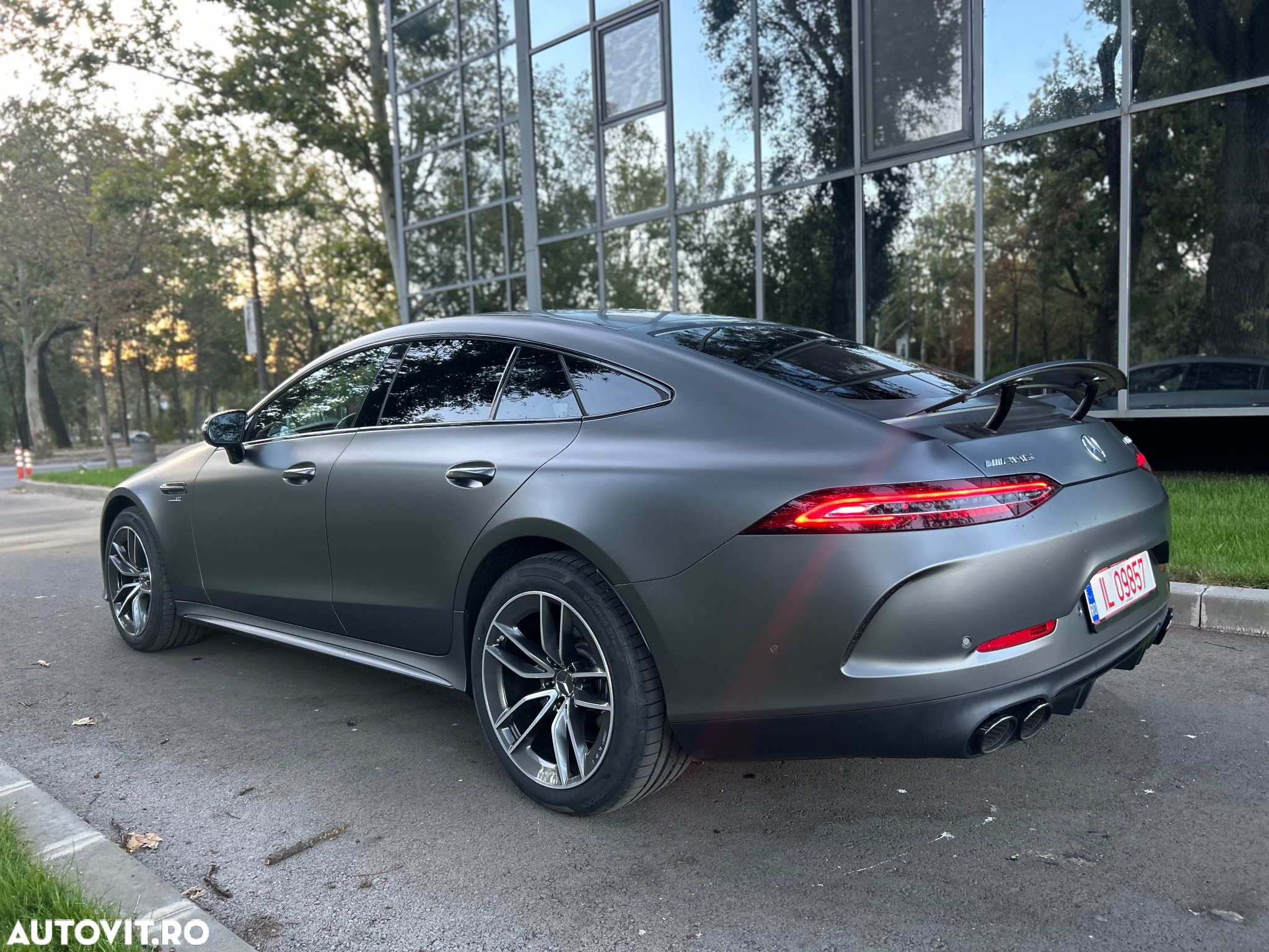 Mercedes-Benz AMG - 6