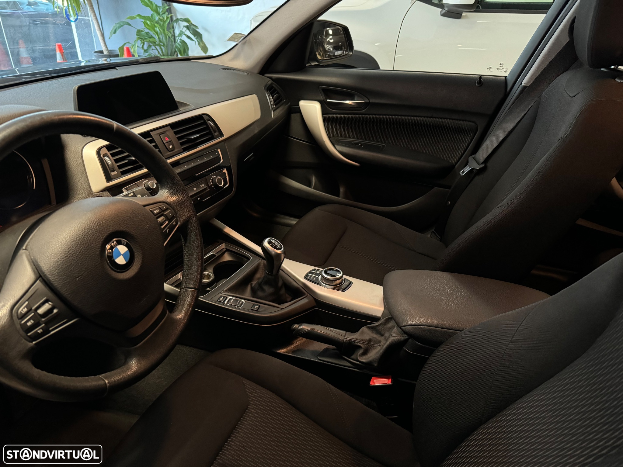 BMW 116 d EDynamics Line Urban - 19