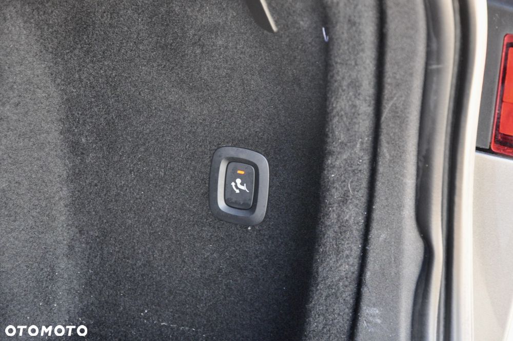 Volvo V60 B3 B Geartronic Momentum - 26