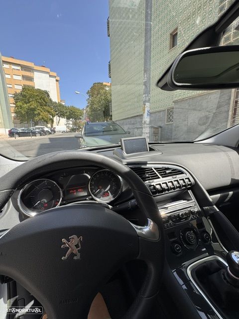 Peugeot 3008 1.6 HDi Allure - 12
