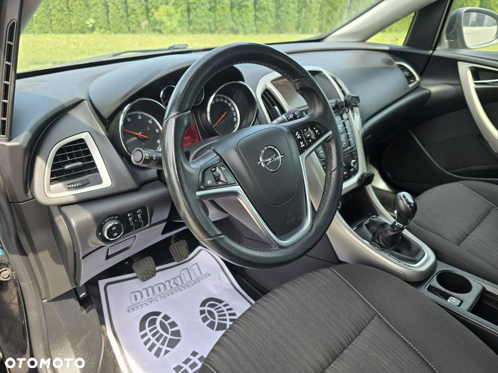Opel Astra - 16