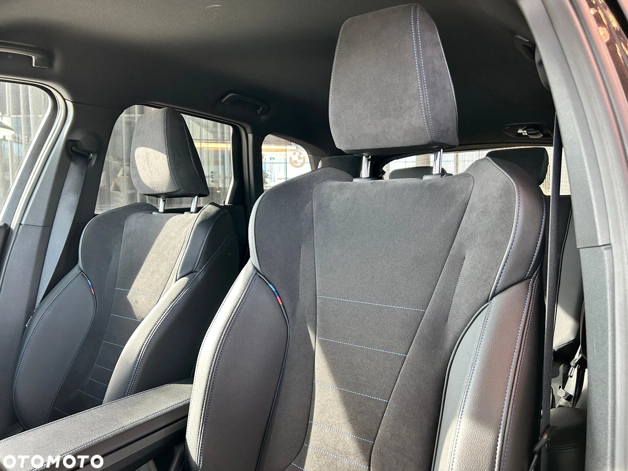BMW iX1 xDrive30 M Sport - 24