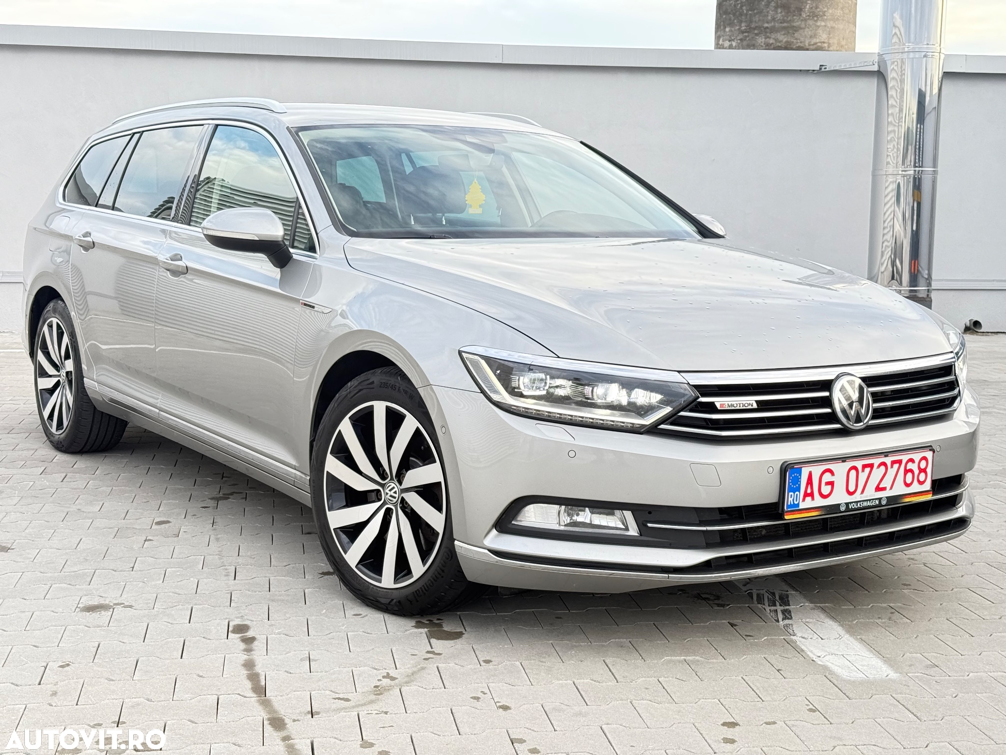Volkswagen Passat Variant 2.0 BiTDI 4Mot DSG Highline - 23
