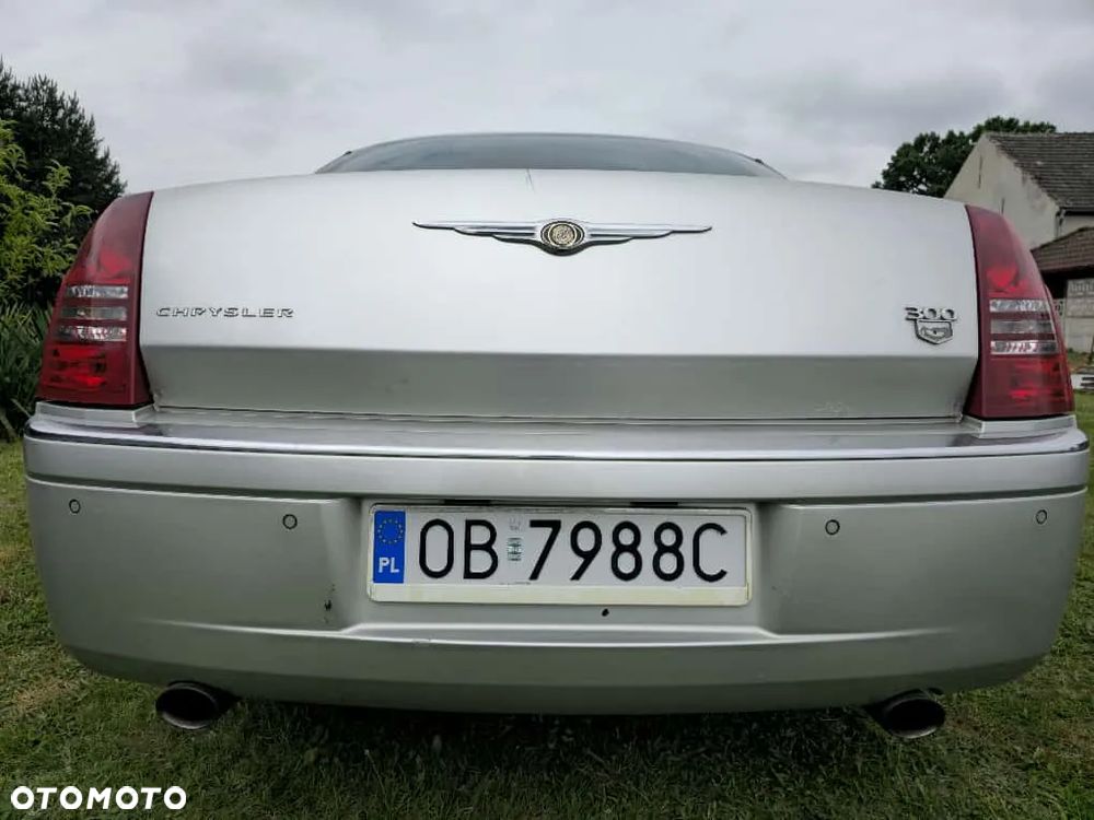 Chrysler 300C 3.5 V6 - 7