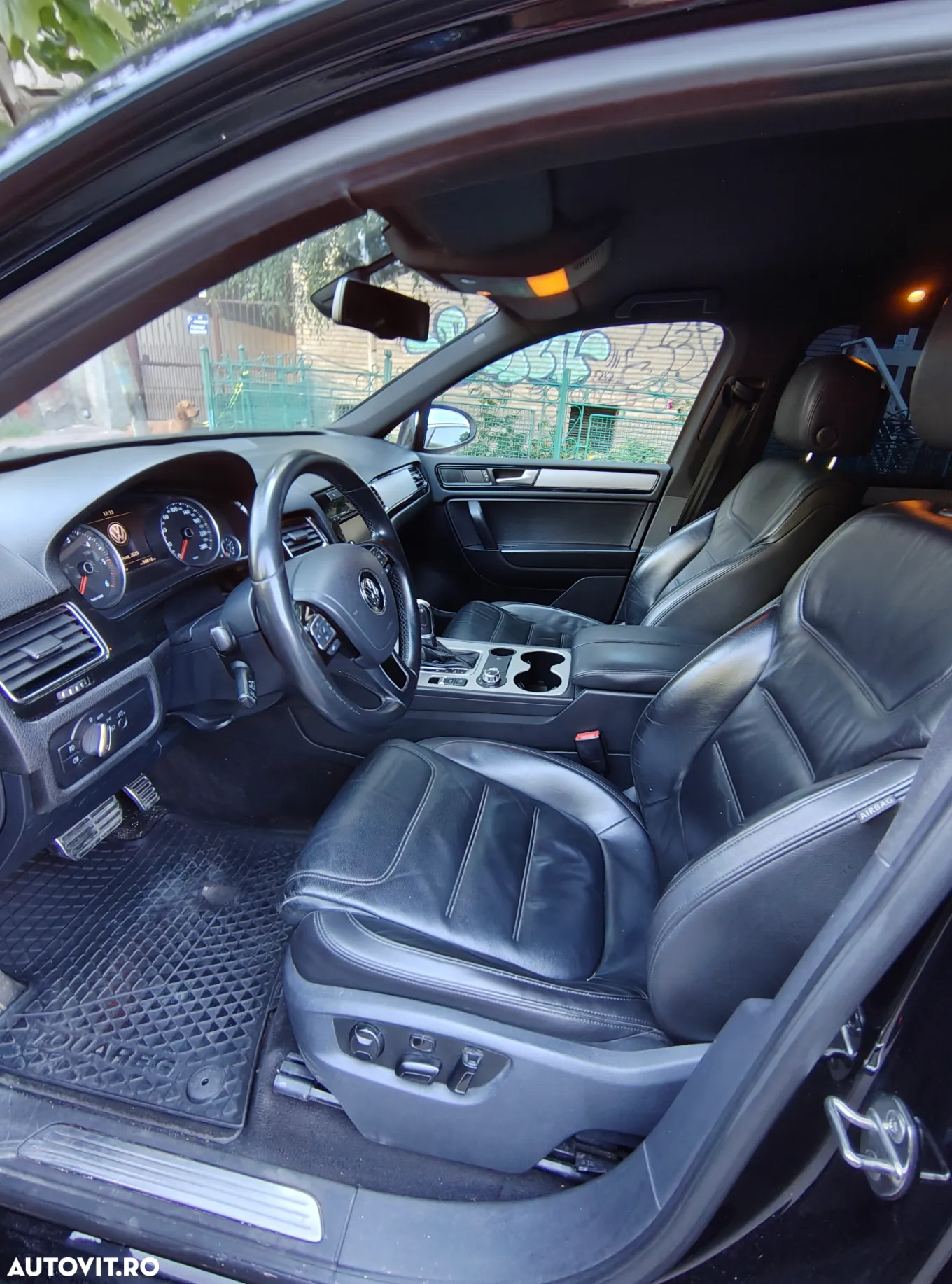 Volkswagen Touareg 3.0 V6 TDI BMT - 4