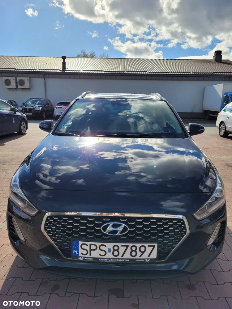 Hyundai i30 Kombi 1.4 T-GDI DCT Premium - 2