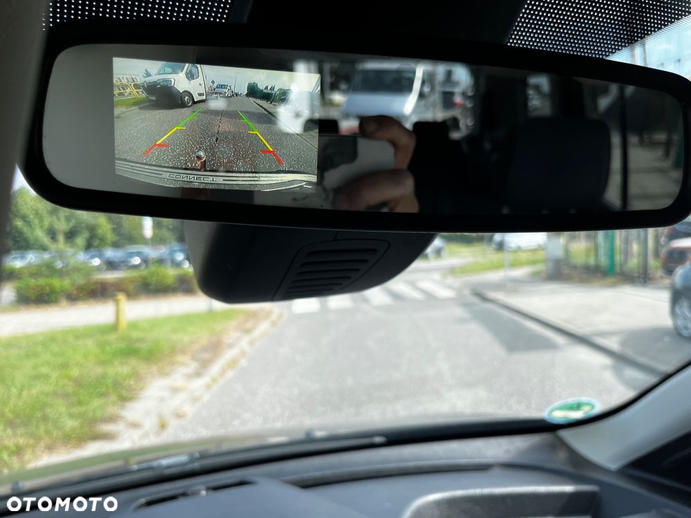 Ford Tourneo Connect Grand - 33