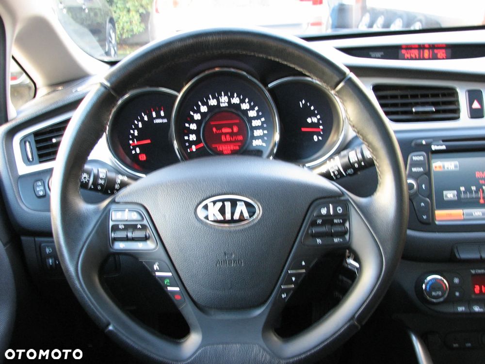Kia Ceed 1.6 CRDi 128 Platinum Edition - 21