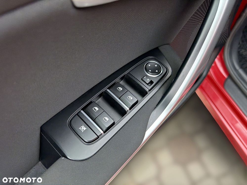 Kia Ceed - 38